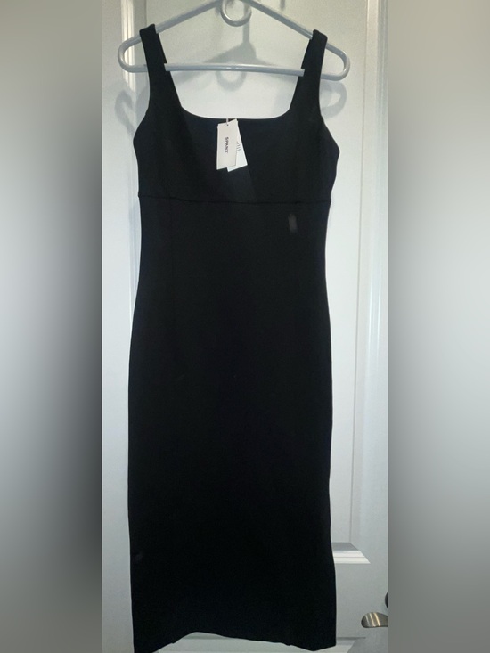 SPANX Dresses & Skirts - NWT Spanx Ponte Shaping midi black dress